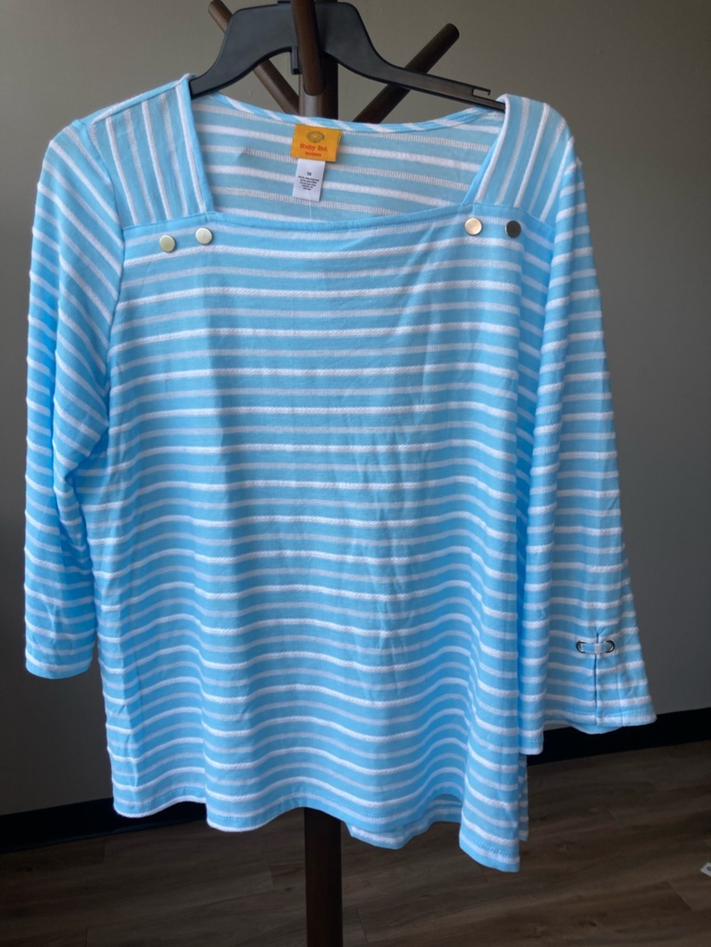 Ruby Rd stripes pattern top with metallic design details size 1X - Picture 13 of 17